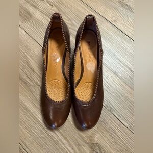 Gentle Souls Women's Dark Brown Flats
